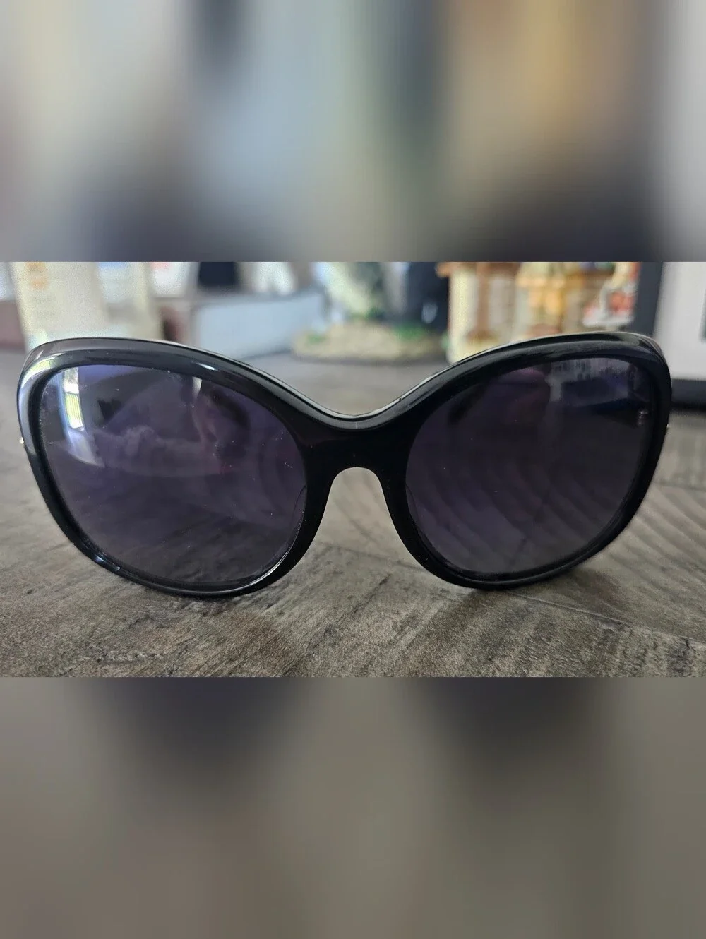 Classic Black Oversized Women's Sunglasses
